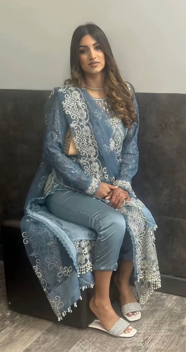 زینب & احمد tweet media