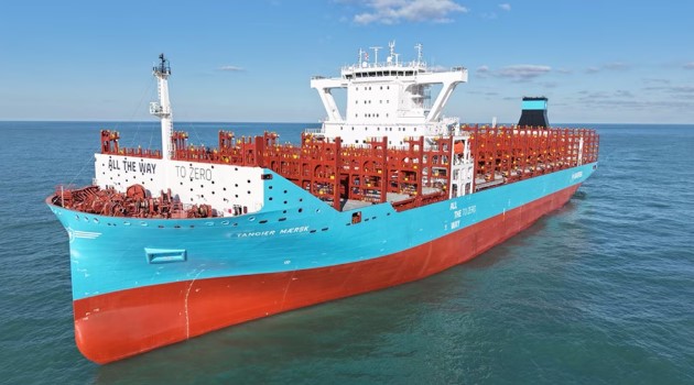 HELLENICSHIP's tweet image. Maersk deploys first #vessel in new mid-size class #shipbuilding #TEUs 
hellenicshippingnews.com/maersk-deploys…