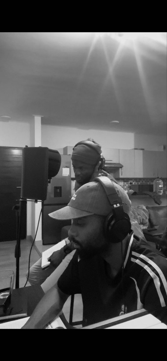 DP_MALLY's tweet photo. Cooking with my brother @apolloskillz https://t.co/68lrjb1Wuu
