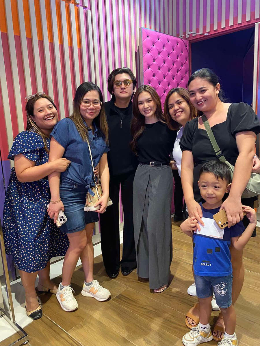 TitasOfCarrels's tweet image. I’d like to reintroduce the official admins of Titas of Carrels - @xoxo_chinny @leiyyh1219 @renasolacito

They’ve been doing an amazing job, especially in supporting Francine’s events and helping promote her movies and series.