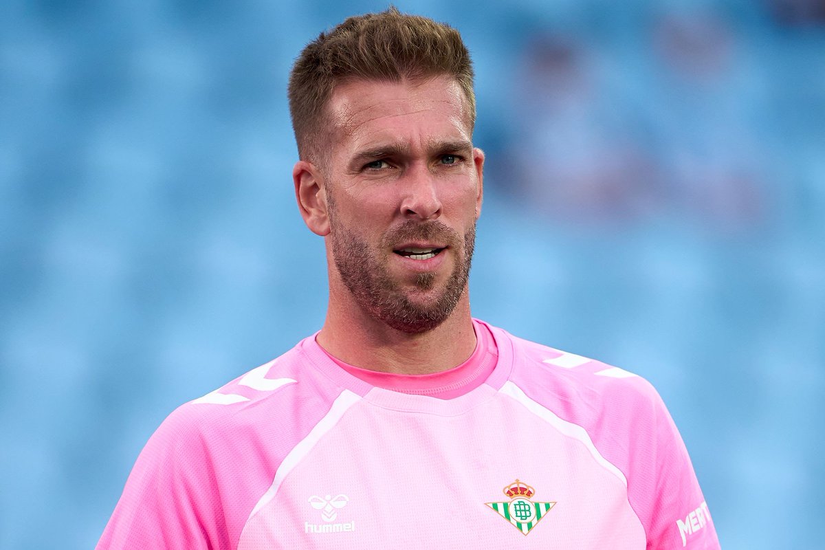 GonzaloTortosa's tweet image. 🟢⚪️🚨 Adrián San Miguel será el portero TITULAR en el Real Betis mañana en Copa ante el Atlético.

Confirmado por Manuel Pellegrini. 

@elchiringuitotv