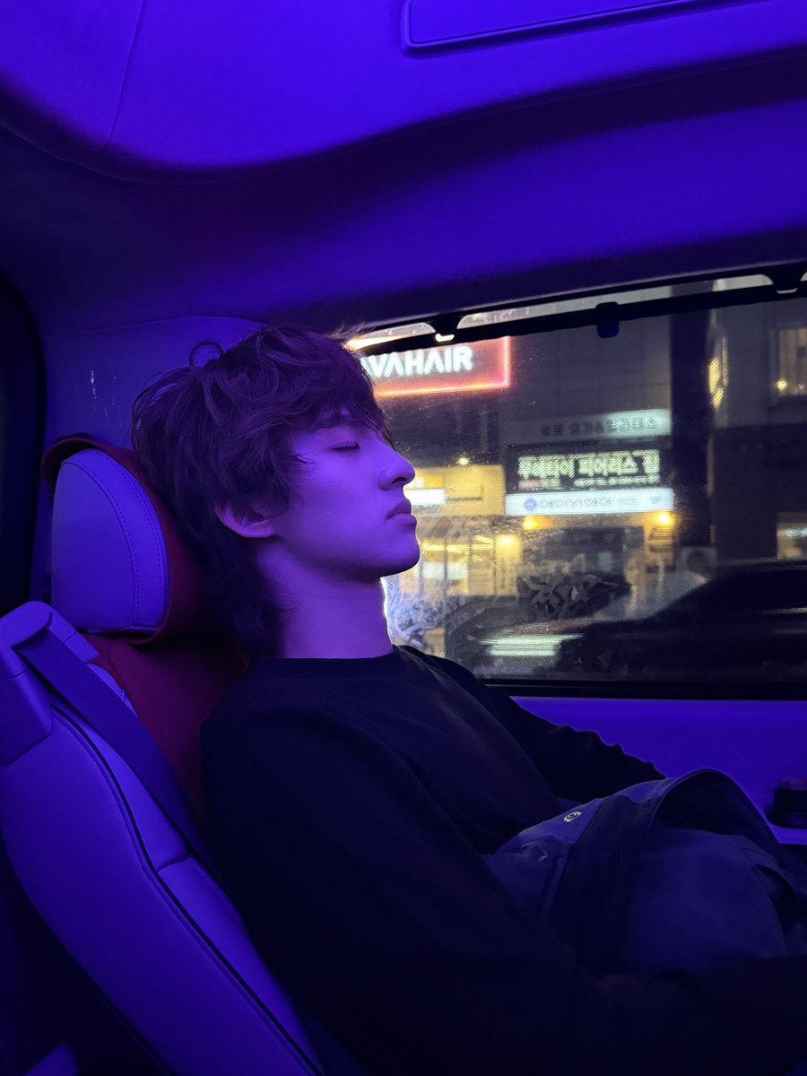 tthomastc's tweet image. nguang lor teng

THOMASKONG IN SFW26FW #MMAMXTHOMASKONG  
#SeoulFashionWeek