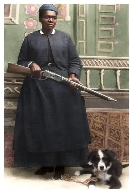 StevenKnight32's tweet photo. #blackhistorymonth person we celebrate: #MaryFields 
Known as "Stagecoach Mary", Fields was the first African-American to work for the U.S. postal service. At age 63, Fields was hired as a mail carrier because she was the fastest applicant to hitch a team of six horses.#fyp https://t.co/5v1wjkIZC5
