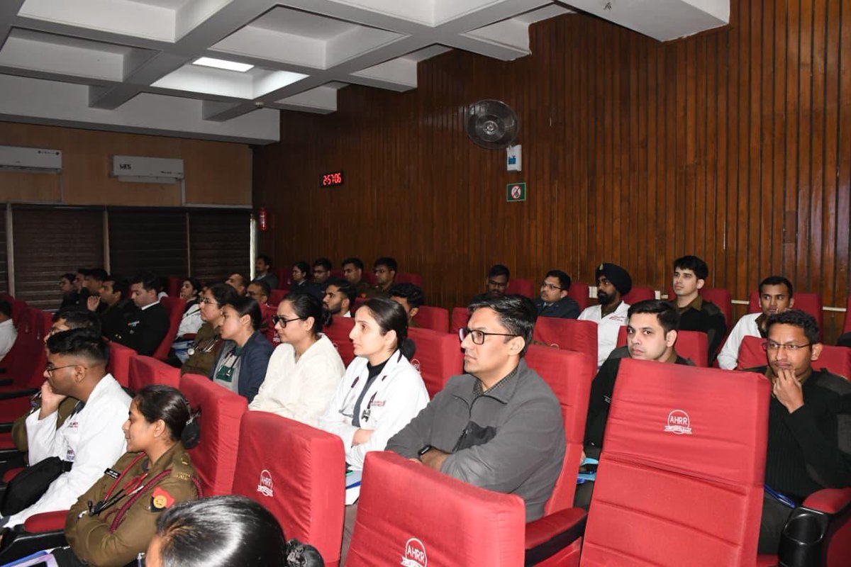 dgafms_mod's tweet photo. Departments of Pediatrics and Pediatric Surgery, #ArmyHospital (R&R) jointly conducted a workshop on Congenital Abnormalities of Kidney and Urinary Tract (CAKUT) in children. The event featured sessions by experts from the fields of Pediatric Nephrology, Pediatric Surgery, Neonatology, Obstetrics & Gynaecology, Radiology and Nuclear Medicine. Prof Pankaj Hari, HOD Paediatrics and Paediatric Nephrologist, AIIMS New Delhi and Prof Aparajita, Paediatric Surgeon from ESI Hospital were invited as guest speakers. The event witnessed enthusiastic participation by faculty and residents from #ArmyHospital (R&R) and #BaseHospital, Delhi Cantt.

@adgpi 
@indiannavy
@IAF_MCC 
@HQ_IDS_India
@SpokespersonMoD 
@westerncomd_IA 
@DelhiArea_IA 

#DGAFMS 
#AMC
