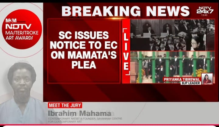 BIG BIG WIN FOR MAMATA BANERJEE and people of West Bengal 

Supreme Court issues notice to EC in the SIR MATTER

#DidiAtSupremeCourt