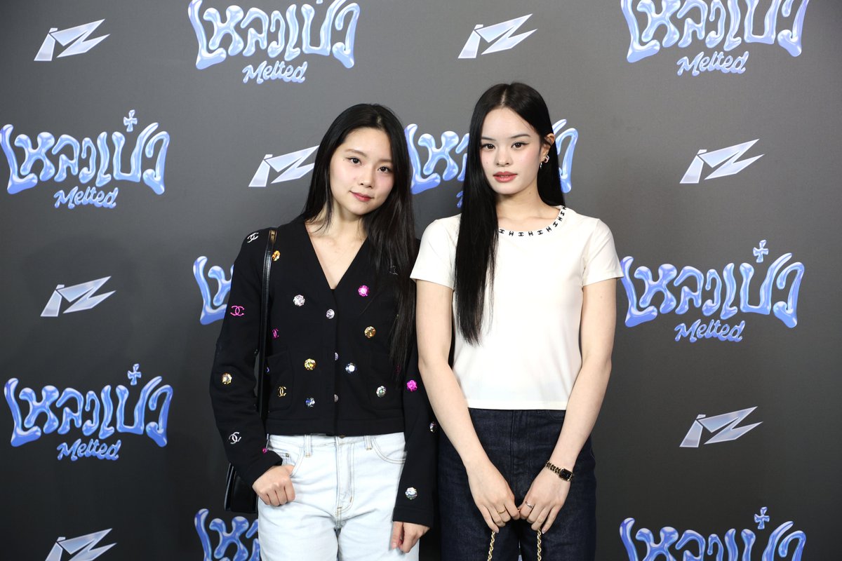 <a href="/allynitibhon/">ALLY</a> <a href="/jetaimes__/">JE T'AIME</a> 
Thank you for melting this moment with us.

iZ Debut Stage 
#iZDebut_เหลวเป๋ว
#iZ #onemusic