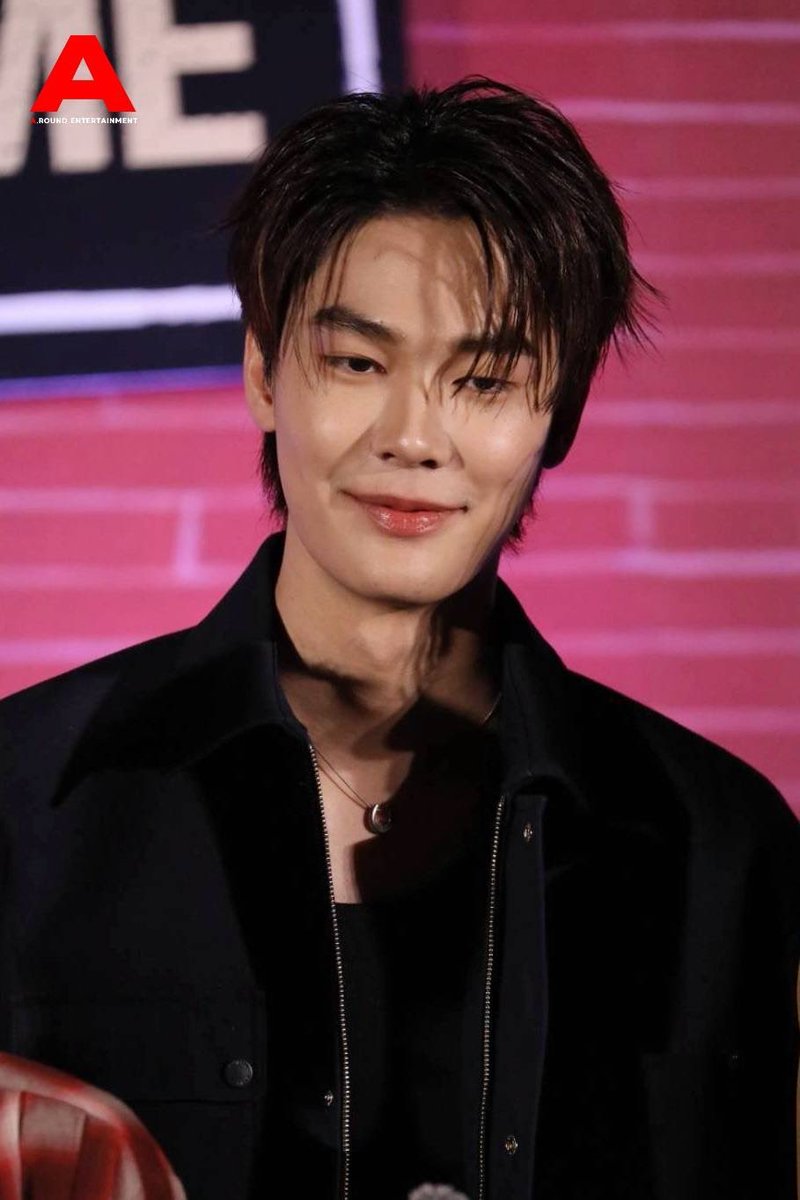 around_ent's tweet image. ช่วงสัมภาษณ์ “ดิว จิรวรรตน์” ก่อนเริ่มงาน “Burnout Syndrome Final EP Fan Meeting”

#BurnoutSyndromeSeriesFinalEP
#dew_jsu
#BurnoutSyndromeSeries