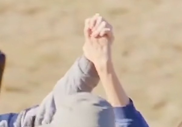 jcheolsgf's tweet image. Finn will never see Noah again. Byler and Foah never existed and never will. And schizophrenic fetishists like you will always lose. You never had this That's why you're jealous. Be satisfied by climbing the walls in your room.