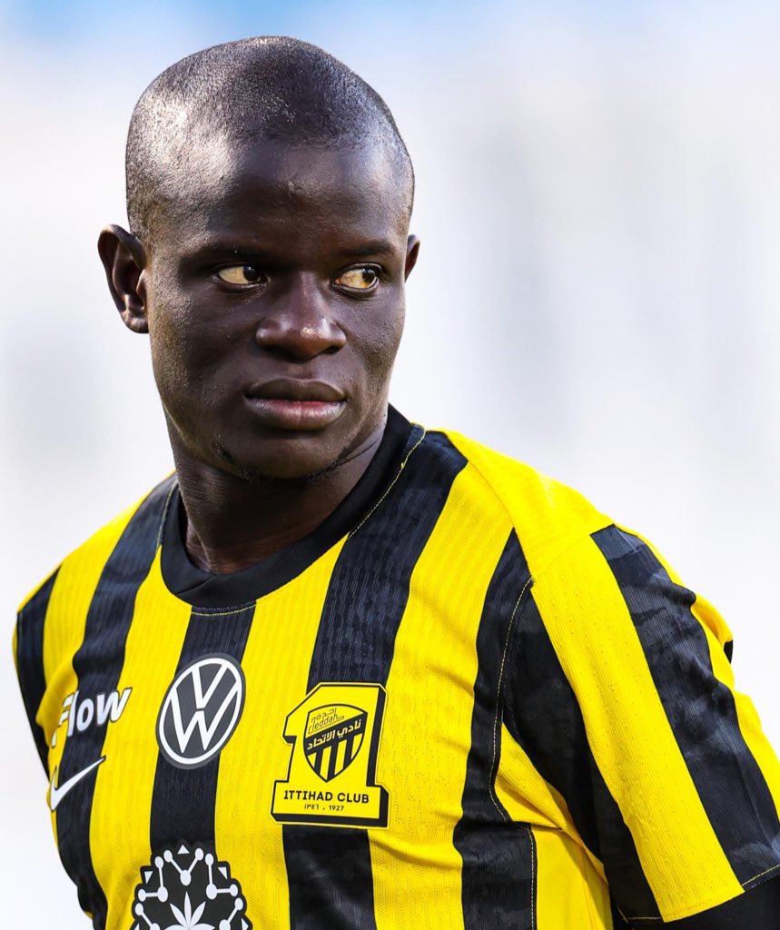 roxyrashed3's tweet image. That look says: game over for defenders 😮‍🔥