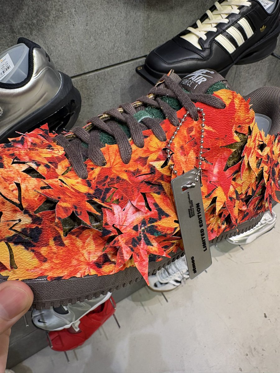 chinchun6983's tweet photo. NIKEがやる気に満ち溢れてる！

誕生日おめでとう！

わたし！

#NIKE  

#誕生日 https://t.co/NwkHQKe7W7