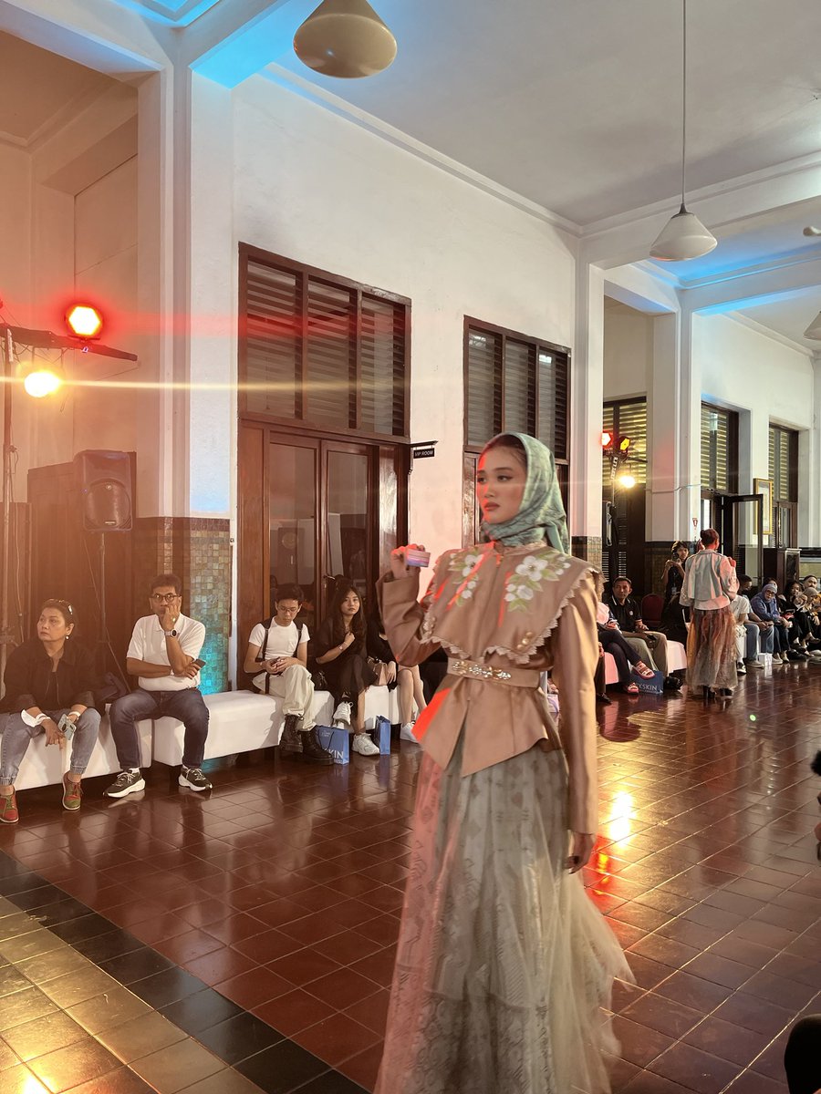 UI Fashion Week 2026 tweet media