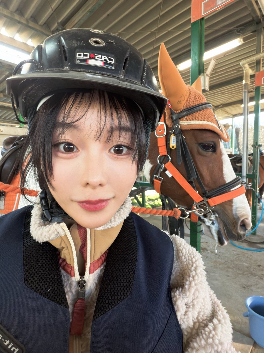 RT @saki__502: やっと乗馬初め🏇 今日はあったかくて乗馬日和 右の