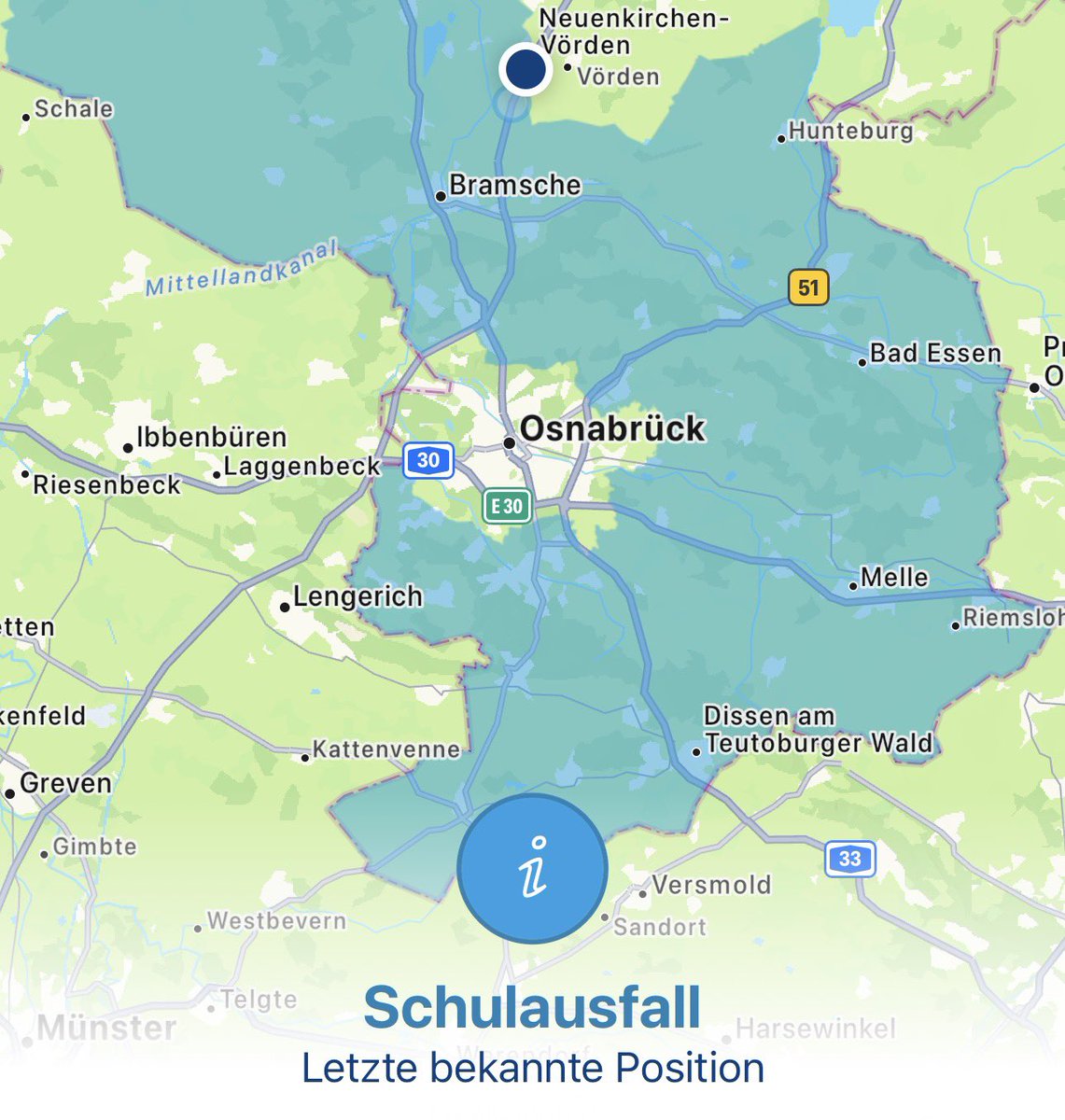 tom200prozent's tweet photo. Über #Katwarn kommt die Meldung, dass die Schule ausfällt. Ich bezweifle stark, dass das allgemein als Katastrophe wahrgenommen wird. https://t.co/Yxki99S4QC
