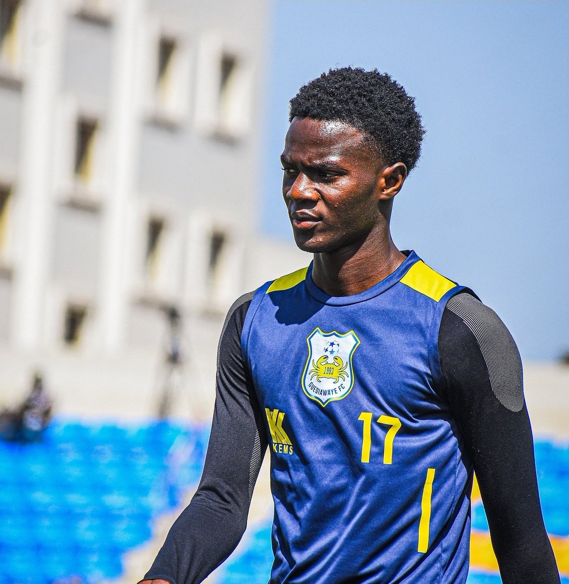 FootTrsft's tweet photo. 🚨 La pépite Sénégalaise Alioune Oumar Tall prend la direction de la géorgie pour s’engager a Dila Gori. 

#Mercato #FSF #senegalrek #Senegal https://t.co/RPoO2peYSo