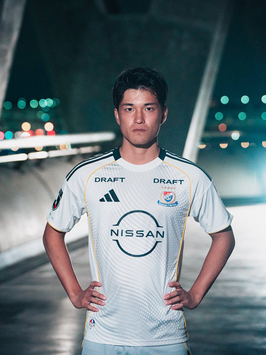 ゴール裏にあるのは、このクラブを信じ続けてきた人々の信念だ。​ 想い