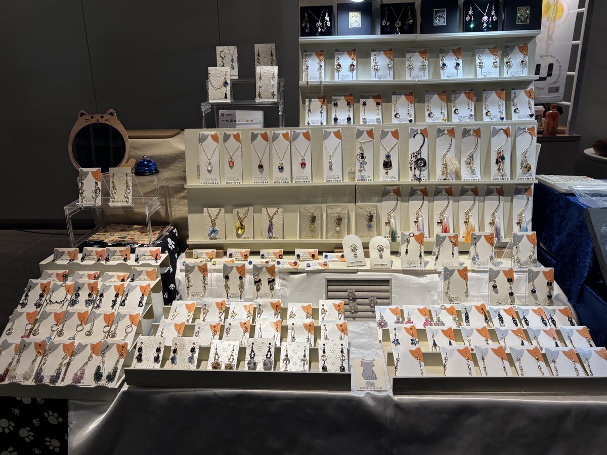 投稿忘れてました💦

2日目も始まってますฅ(>ω<*ฅ)ﾆｬ🎶
2月の新作も登場中‼️

本日も19時半まで、チカホ北一条東(7番出口)でお待ちしております❣️