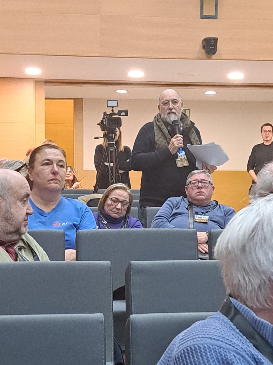 NicolasCortesR's tweet photo. Nuestro municipio constituye la Mesa de Salud,  @ugthospitlet1 estuvo defendiendo la propuesta: Pensando en nuestros profesionales sanitarios,  en todos los ciudadanos L'H.
Y un fuerte abrazote a los ferroviarios de LH en Madrid.
@ugt_sp_cat 
@ugtcatalunya 
@ugtsem 
@lhdigitalh https://t.co/4s1l3WlYNF