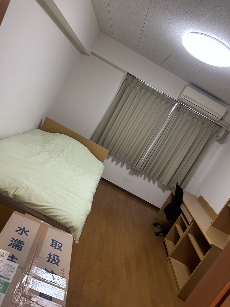 Ta2ki1023's tweet photo. #ホロライブ
 #宝鐘マリン
 #マリン船長みて

たかが2ヶ月の出張(マリンの愛知県)に来るだけでも持ってこれるグッズ達とPC周り持ち込む一味です🏴‍☠️☠️
また2ヶ月後にこれ包んで発送すると思うと発狂。。。 https://t.co/1j0w3l6QPO