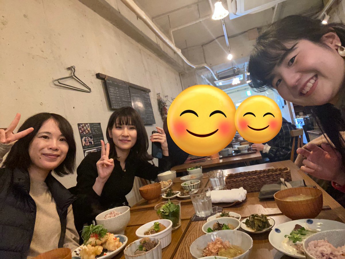 Image for the Tweet beginning: 北原（@kitahara64 ）さんが、合宿中に他の受講生にしていたアドバイスを早速取り入れさせていただいて
チラシ作り✨
デイトラと出会えていなかったら
なかった貴重な繋がり🥺✨
新しい企画のために、協力してくださることに感謝の塊です🌸
改めてデイトラをやっててよかった🐣

#デイトラ
#ubm 