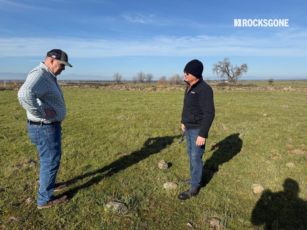 Rocks_Gone's tweet photo. Rocks Gone has officially landed in California!
Tim is in Red Bluff, hammering on rock and talking through the conditions with the client. 🪨🔨
Understanding the rock comes before anything else. https://t.co/bq8LxwkJOd