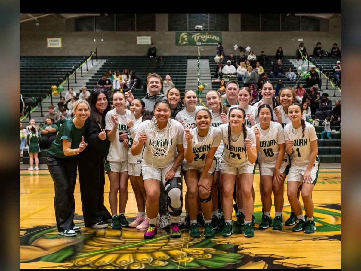 HoopsAuburn's tweet photo. NPSL 4A League Champs! It’s amazing what a group can do when they believe &amp; work hard! This team has been thru a lot but they trust the process &amp; play for each other! WCD tourney-dates tbd
 @PGHWashington @DevinRecord @manley_tnt @bigplaybenray @Justin4hoops
@EvansRankings https://t.co/7Qju3WxkYP