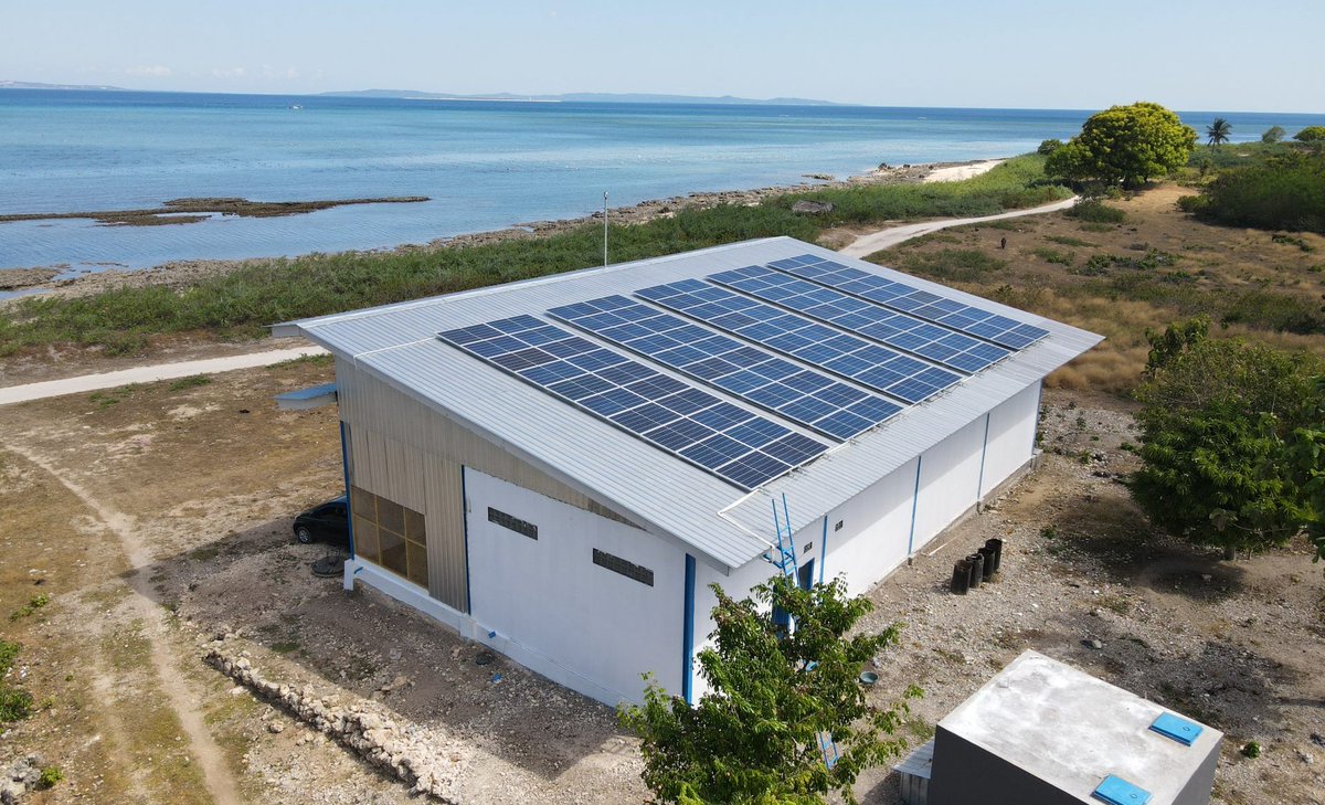 ދިވެހިރާއްޖޭގައި އިރުގެ ހަކަތަ ބޭނުންކޮށްގެން ހިންގާ އައިސް ޕްލާންޓްތަކެއް ގާއިމުކުރަން ޖެހޭ.

މިއީ މޫސުމީ ބަދަލުތަކުގެ ނޭދެވޭ އަސަރުތައް ކޮންމެ ދުވަހަކު ތަހައްމަލު ކުރަންޖެހިފައިވާ ރާއްޖެ ފަދަ ކުދި ޖަޒީރާ ގައުމަކަށް ތިމާވެއްޓާ ރައްޓެހި، ދެމެހެއްޓެނިވި ހައްލުތަކެއް ހޯދައިދިނުމަށް