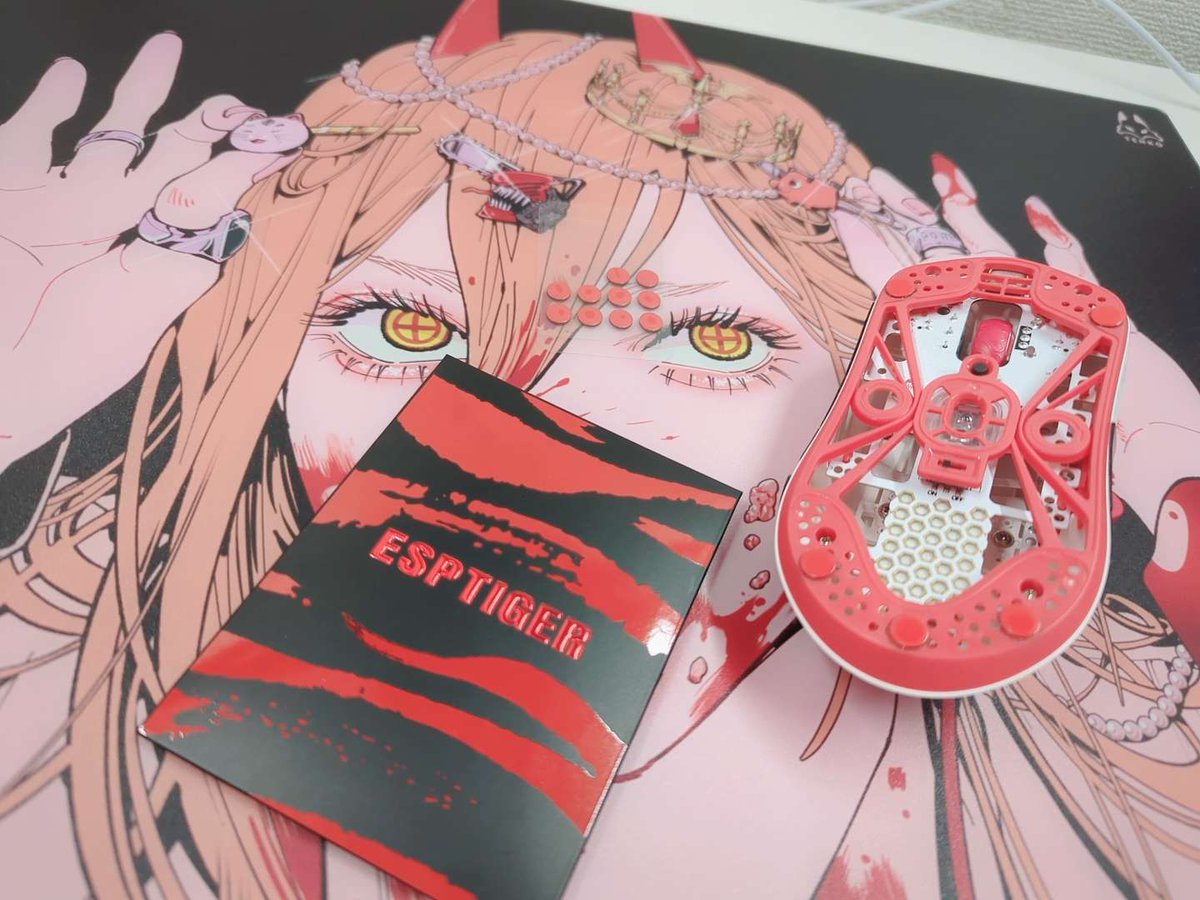 チェンソーマンコラボのガラスパッドに付属してたArbiter Studio x