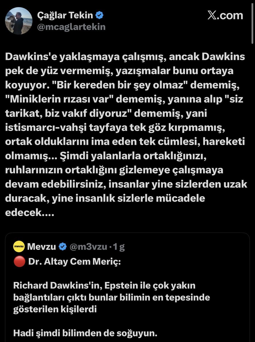 AltayCemMeric's tweet image. Dawkins pek yüz vermemiş. O sırada sürekli Epsteinde olan Dawkins ; “Çocukları elleme gibi ufak pedofiliyi insanlar fazla abartıyorlar.”

Merak etme biz de sizin düşmanlığınızın sadece bize olduğunu biliyoruz.