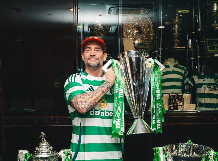 celticxwrestlin's tweet photo. World Heavyweight Champion
WWE Champion 
NXT Champion. 

Scottish football is fucking massive https://t.co/LghlqguZvz