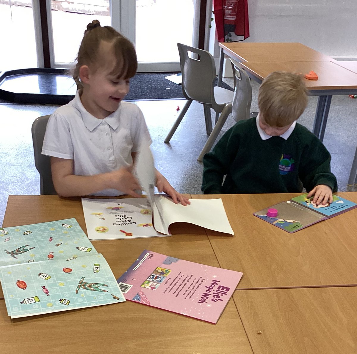 Miss Bell tweet media