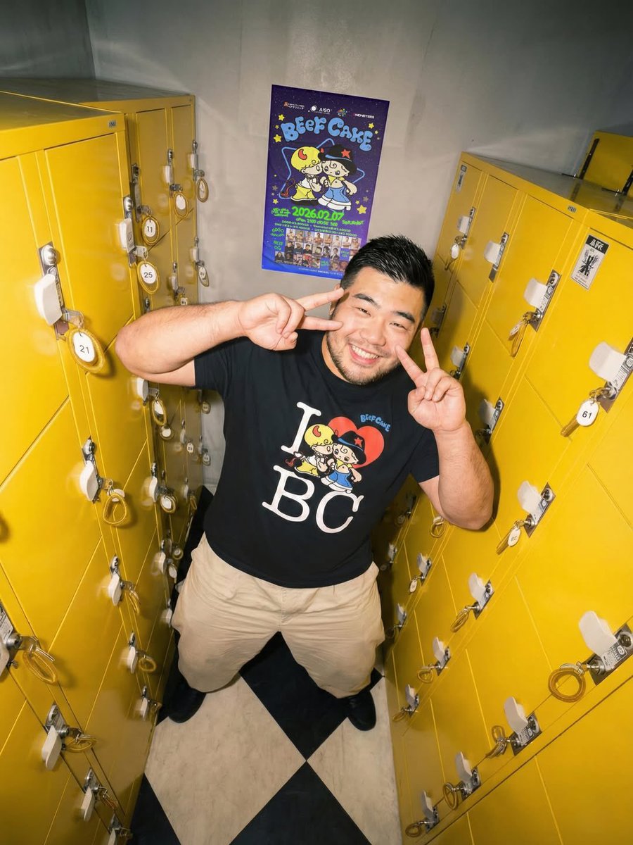 BeefcakeTokyo's tweet photo. ビーフケーキ限定Tシャツは
今週土曜日のパーティーにて発売🥳
📍 @AiSOTOPE_LOUNGE 

left: @ryotaro.bites.jp
right: @hanho_ai_kr https://t.co/lH9xZzKlPO