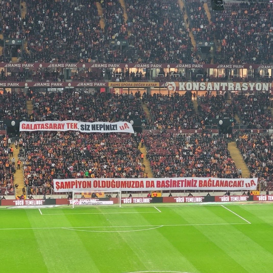 uaslanempire's tweet photo. #KenetlenBaşkaGALATASARAYyok https://t.co/N4yyDv7N8d
