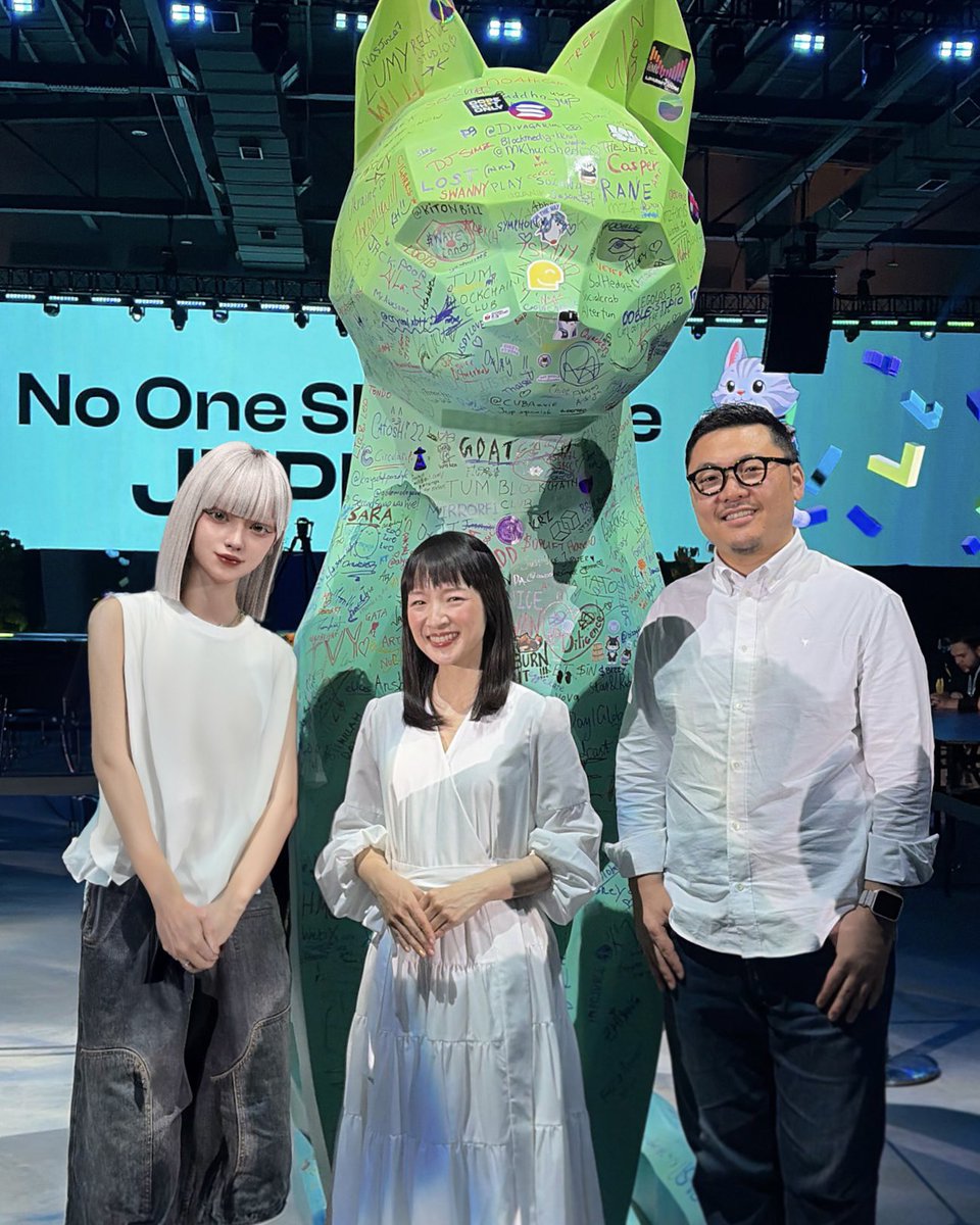 Thhhheeee Marie Kondo at #Catlumpurr 😳✨🐱