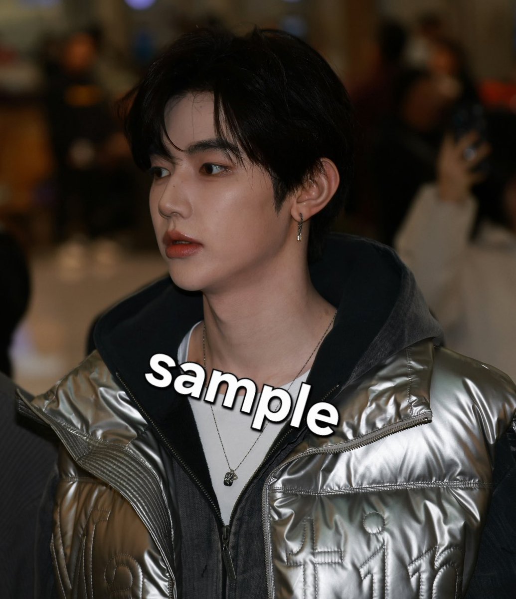 damn this raw and unedited picture of his side profile😮‍💨 #장