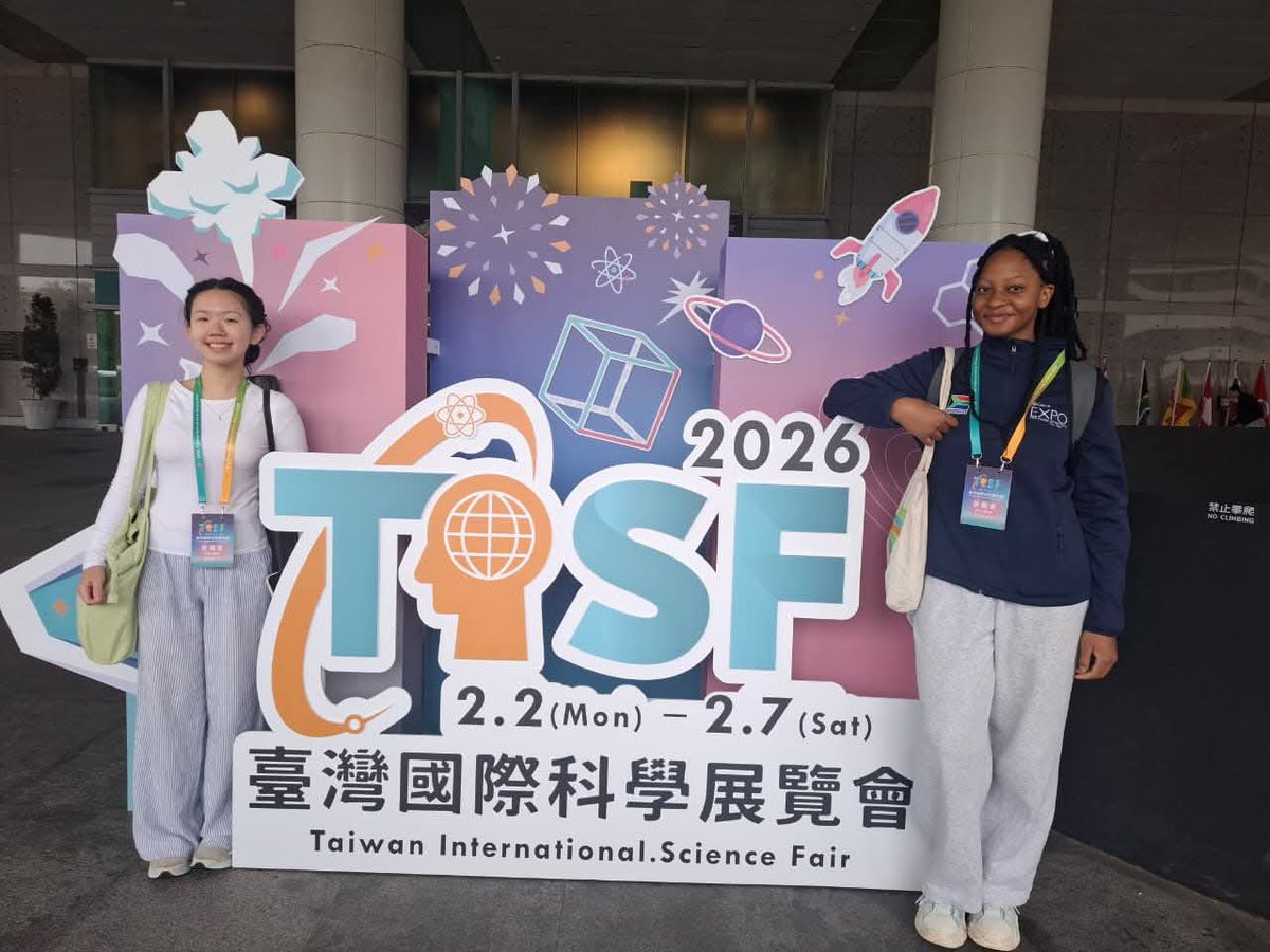 LimChronicle's tweet image. 𝗟𝗜𝗠𝗣𝗢𝗣𝗢 𝗬𝗢𝗨𝗡𝗚 𝗦𝗖𝗜𝗘𝗡𝗧𝗜𝗦𝗧 𝗧𝗔𝗞𝗘 𝗠𝗔𝗧𝗛𝗦 𝗜𝗡𝗡𝗢𝗩𝗔𝗧𝗜𝗢𝗡 𝗧𝗢 𝗧𝗔𝗜𝗪𝗔𝗡𝗔

17-year-old Karabo Mpuru from Lebowakgomo, Limpopo, is currently representing South Africa at the prestigious Taiwan International Science Fair, taking place from 31 January…