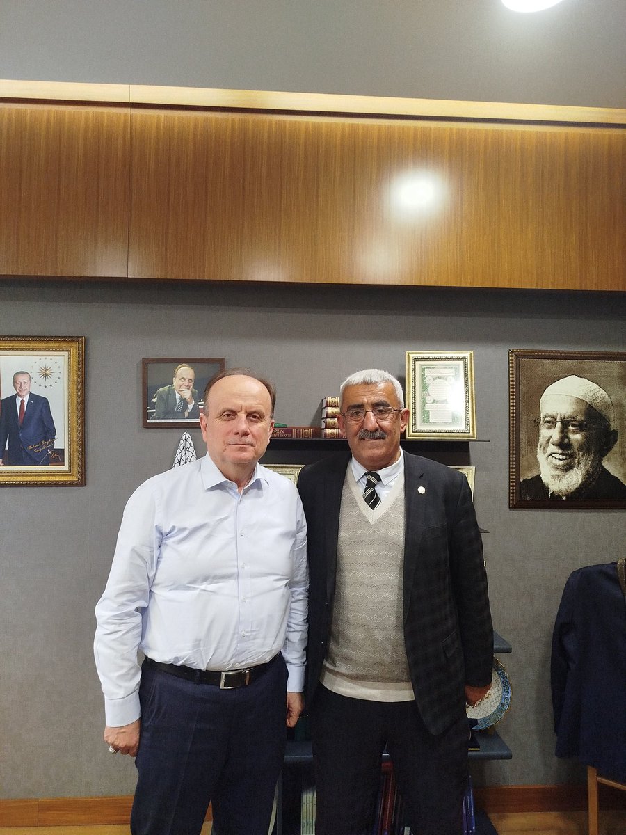 Konya Ak parti millet vekili eski spor Genel Müdürü TASKK Genel Başkanım  Mehmet Baykan, ı makamında ziyaret ederek sporu konuştuk muş, a ayrı ilgisinden dolayı teşekkür ederim <a href="/RTErdogan/">Recep Tayyip Erdoğan</a> <a href="/_cevdetyilmaz/">Cevdet Yılmaz</a> <a href="/OA_BAK/">Dr. Osman Aşkın Bak</a> <a href="/Valiavnicakir/">Avni Çakır</a> <a href="/TCMusValiligi/">T.C. Muş Valiliği</a> <a href="/mehbaykan/">Mehmet Baykan</a> <a href="/eminsimsekmus/">Mehmet Emin Şimşek</a> <a href="/CihatAbukan/">Cihat ABUKAN</a>