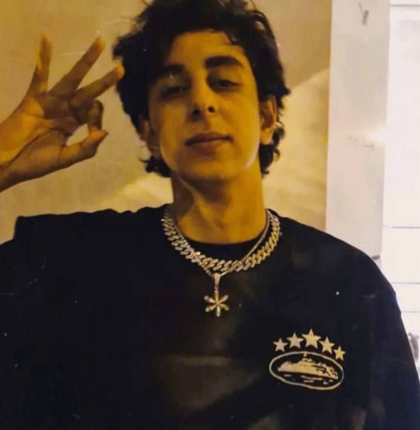 XBlueShine369X's tweet photo. #Kiarash_Rashidi, a 19 year old boy from Kerman, Iran, has been missing since January 9th, reported as arrested. some say he was send to Shahab prison in Kerman. 
Be his voice.
#IranMassacre‌ https://t.co/drVd5hw7SI
