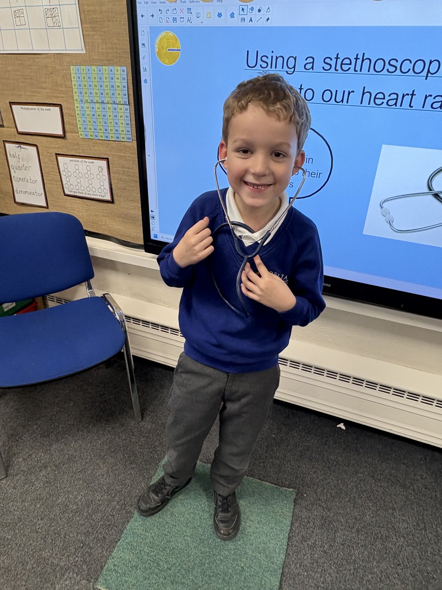 Rowena Academy tweet media