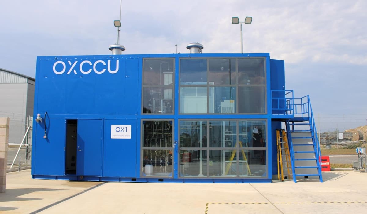 UK sustainable aviation fuel (SAF) start-up Oxccu has started using green hydrogen at its pilot facility as the firm looks to validate its single catalytic step jet fuel production process. dlvr.it/TQlPSg #hydrogen #HydrogenNow #H2View