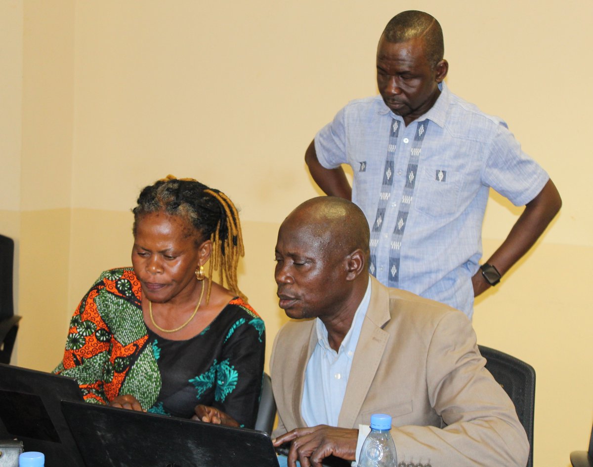 FAOCentrafrique's tweet photo. Recensement National Agricole #RNA en #Centrafrique🇨🇫 en préparation.
La #FAO appuie le Gouvernement dans la préparation technique du prochain #RNA.
Du 02 au 19 février 2026, 25 experts nationaux formés à l’analyse et à la gestion des données agricoles via #CSPro et #STATA. https://t.co/osd8vas0dO