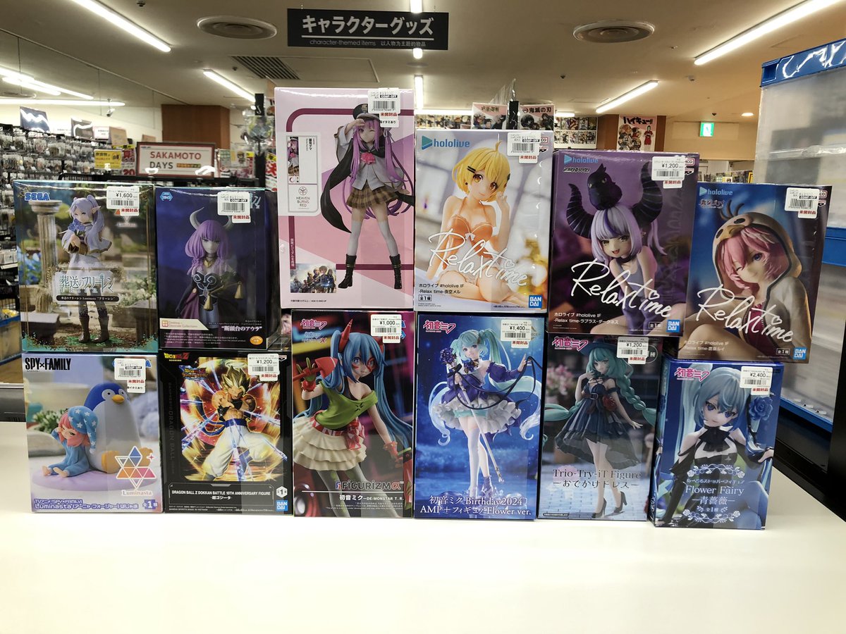 プライズフィギュア各種入荷しました〜✨✨ ホロライブ、着せ恋、初音 