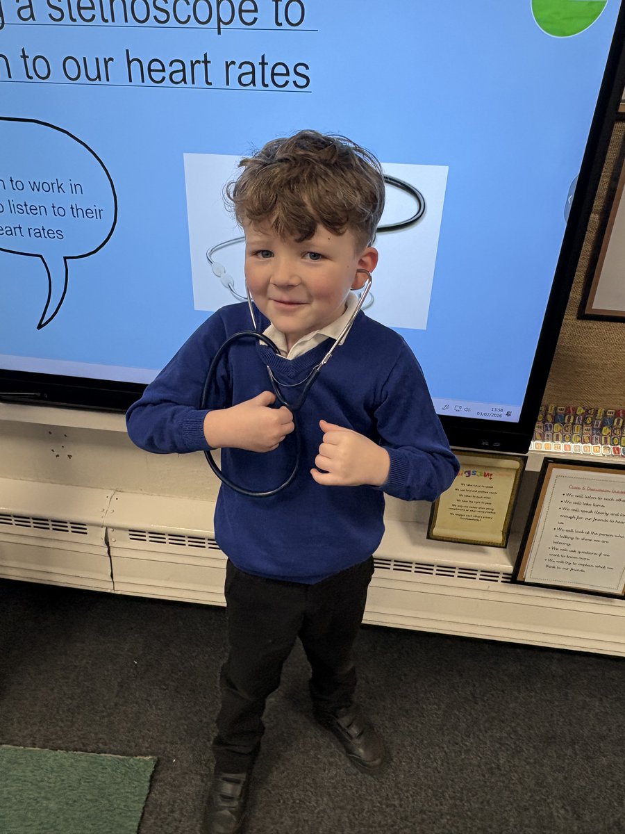 Rowena Academy tweet media