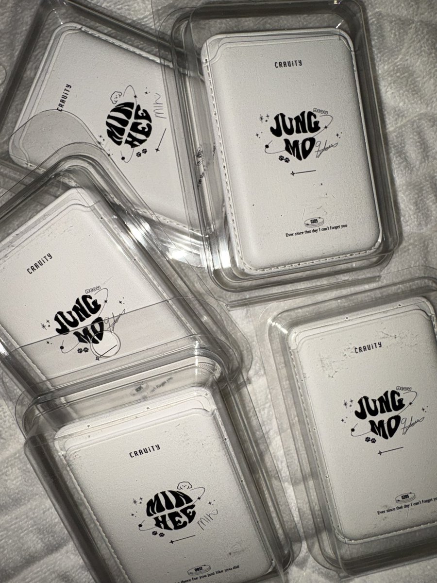 <2026 CRAVITY FAN -CON VITY FESTA>
크래비티 팬콘 정모 민희 맥세이프 카드지갑 나눔 진행합니다♡

• 일시: 2/8 막콘
• 수량: 정모 3개 민희 2개
• 장소 및 시간: 당일 타래 공지
#RT 극소량이지만 조금이라도 나눠드리고 싶었습니다..😖

#크래비티 #CRAVITY #정모 #민희 #VITYFESTA