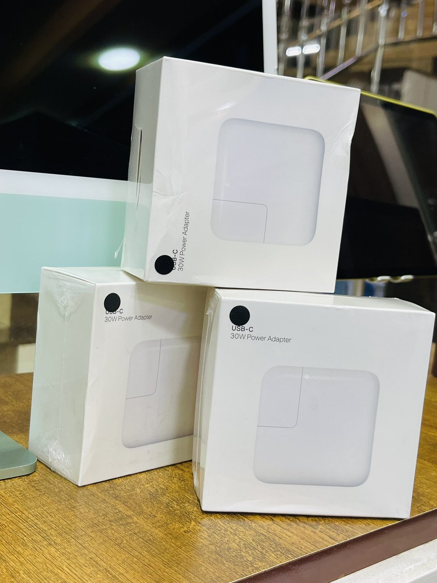 Apple Center Uganda tweet media