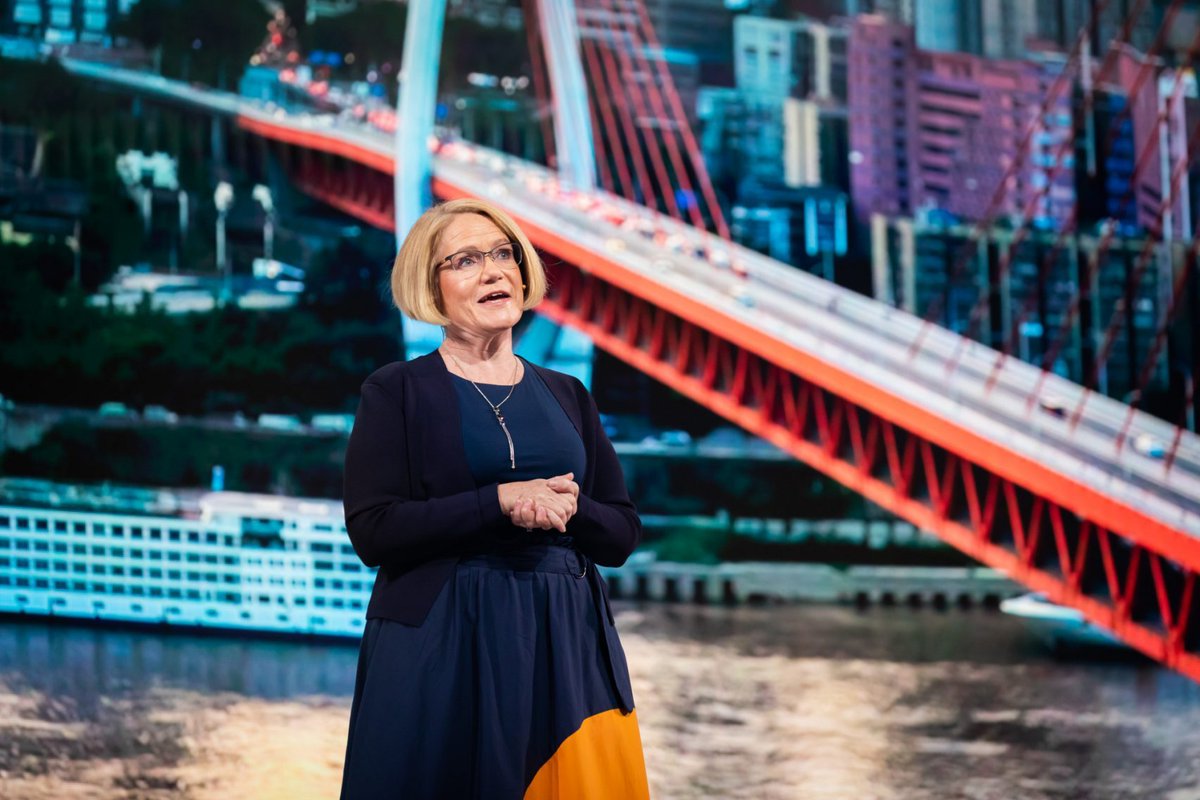 AutodeskAPS's tweet image. 🎤 Meet the leaders shaping the future of Design and Make—live at #AutodeskDevCon in Amsterdam, April 15–16. This year’s #keynote stage brings together #Autodesk executives like Amy Bunszel, EVP of AEC, plus industry leaders. 👉 Register now to join us: bit.ly/45DDyo5