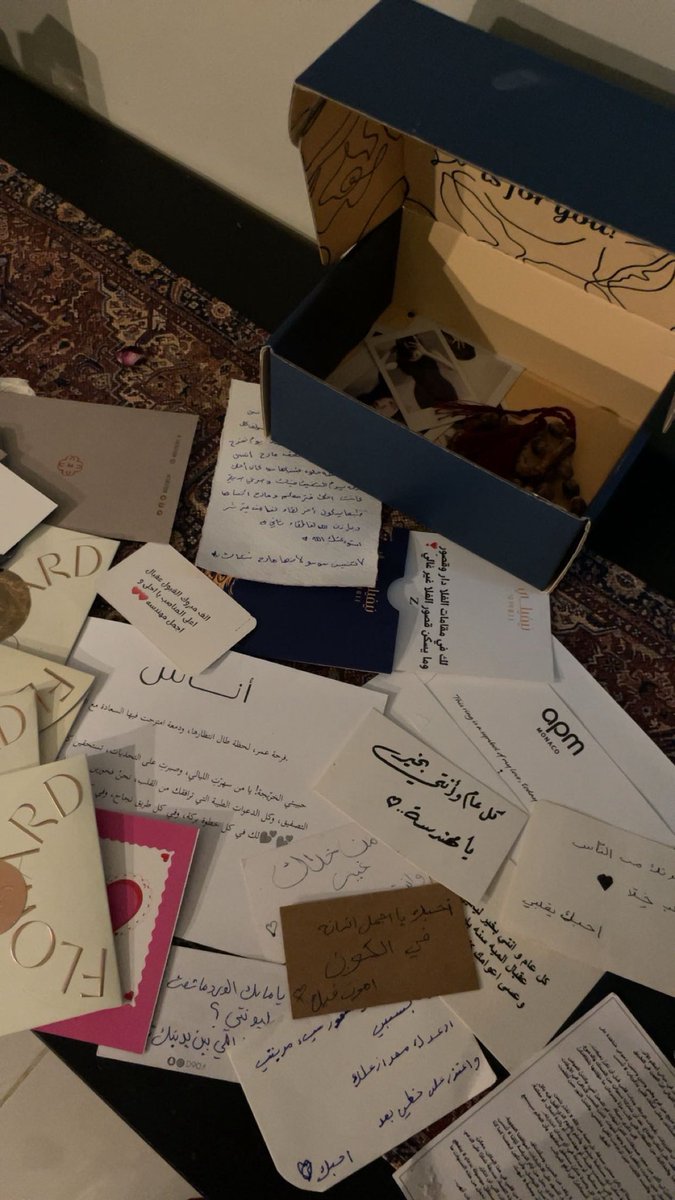 jf44l's tweet image. لما يكون الكرت اهم من الهديه