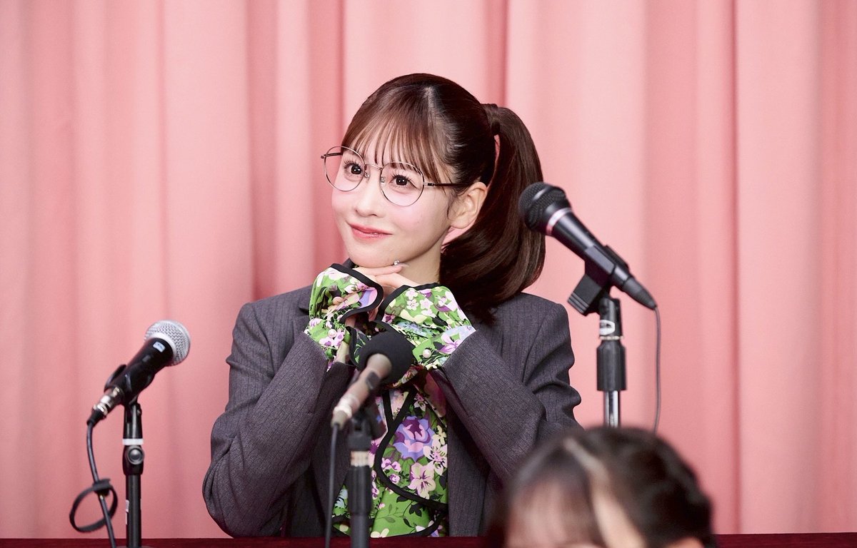 👓·.⟡┈┈┈┈┈┈┈┈┈┈✧┈┈┈┈┈⟡.·👓 💚♩『君と目があった