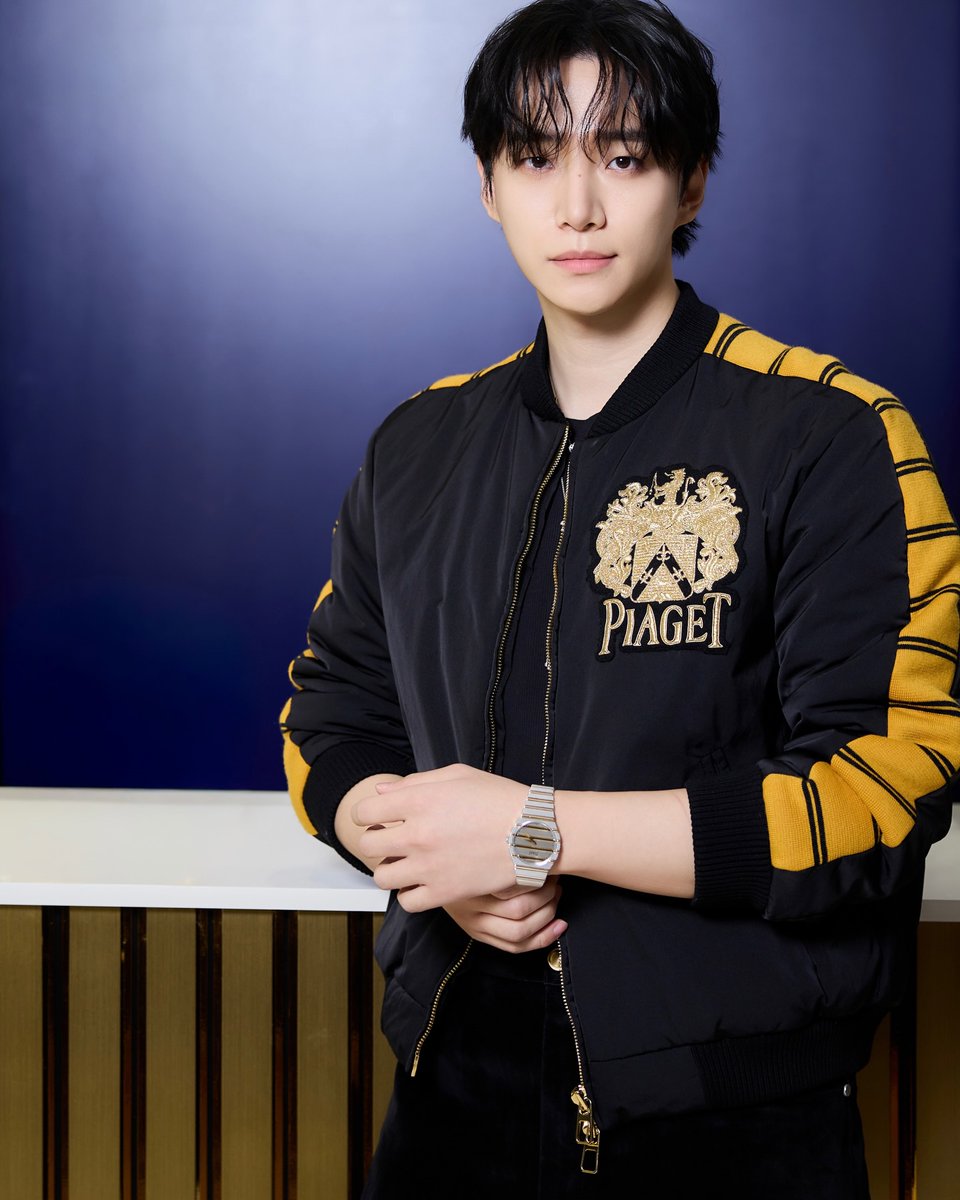 piaget

<a href="/le2jh/">이정행</a> embodies style and confidence with the new Piaget Polo 79. Extravagant yet refined, its integrated bracelet and sculptural lines capture light and attention from every angle.

#이준호 #LEEJUNHO
#피아제 #Piaget 

instagram.com/p/DUVFEkNiEKC/…