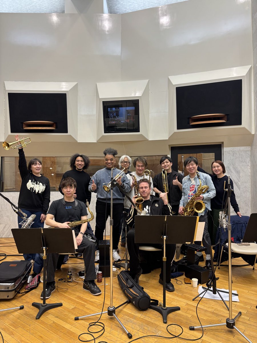 luisvalle_info's tweet image. Happy Horns!!
楽しいホーンズ🎺🎷
Bright and cheerful sound!!
Great ensemble!!
録音楽しかった~~~~
リズム🎵のみなさんも素晴らしかったです。
Nice Recording!!
ありがとうございました😊

#recording #trumpet #トランペット