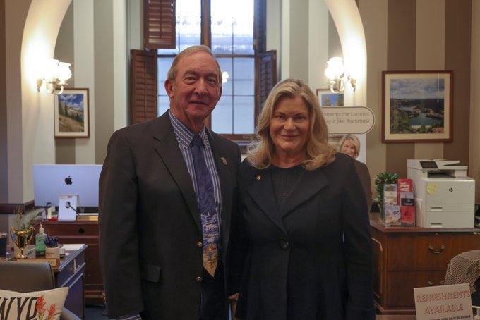 MCynthialummis's tweet photo. It was a pleasure meeting w/ retired Campbell County Sheriff Byron Oedekoven. His work w/ Wyoming Association of Sheriffs is a true testament to his pride in our state. I look forward to continuing to ensure our law enforcement officers are equipped to keep the Cowboy State safe. https://t.co/DiUwwkoSiJ